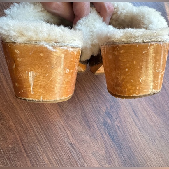 UGG Women’s Kalie Leather Studded Shearling Clogs Wood Bottom - Picture 7 of 15